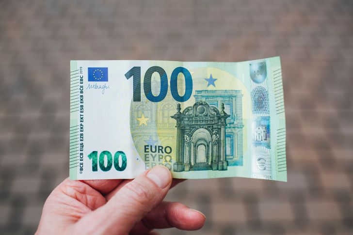 Honderd Euro Briefje